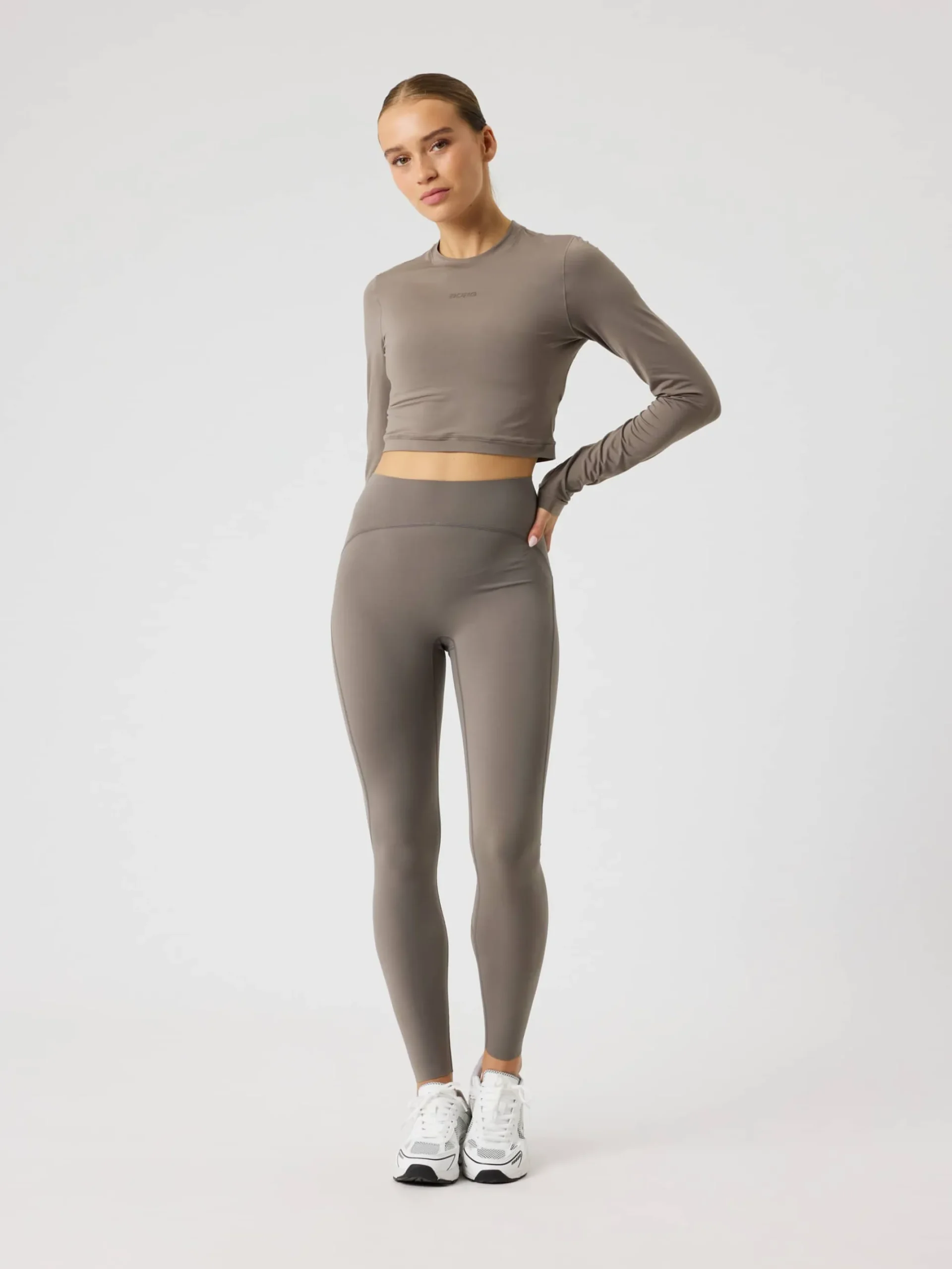 Björn Borg T-Shirts|Yoga & Pilates * tudio oft Cropped ongeeve
